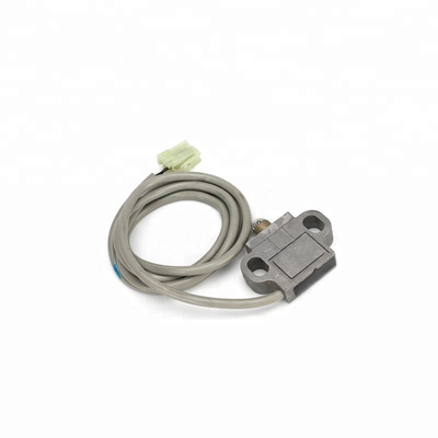 Travel Excavator เซ็นเซอร์ความดัน 203-06-5621 D4C-9093 PC200-5 PC200-6