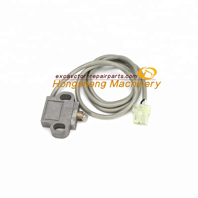 Travel Excavator เซ็นเซอร์ความดัน 203-06-5621 D4C-9093 PC200-5 PC200-6